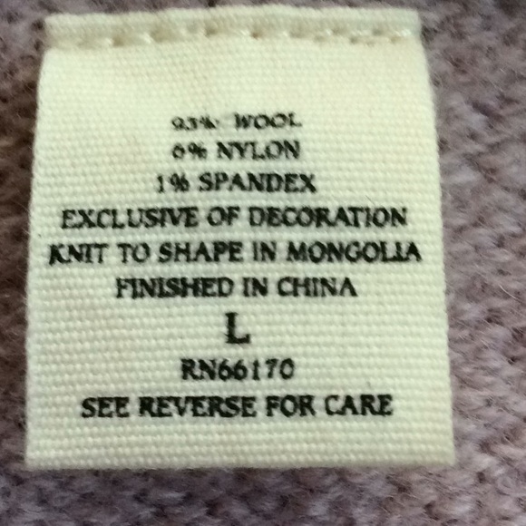 💕HOST PICK💕 Sleeping on Snow - embellished cardigan - Picture 4 of 7